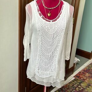 Ombro Italian Silk blouse/underlying tank Excellent Cond. Embroidered White Sz S